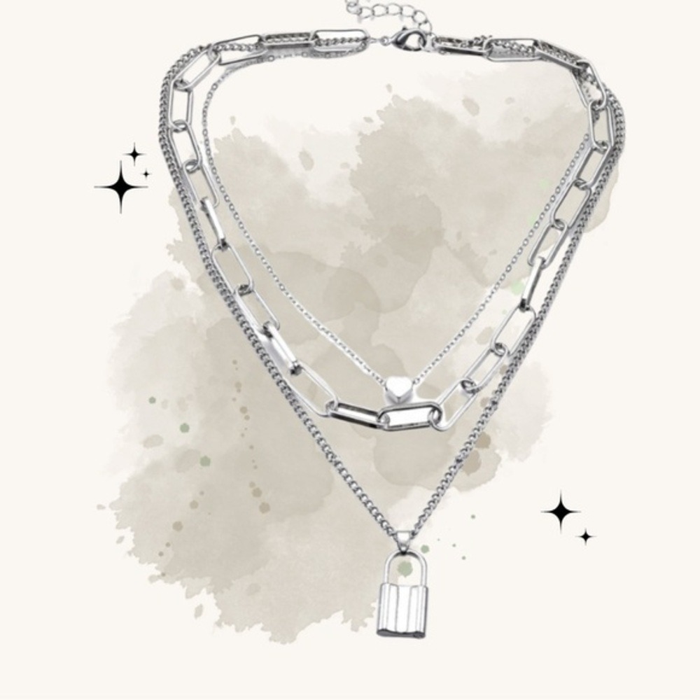 Julie‎ Mixed Metal Layering Necklace Set. Mimicking Tiffany an co. Lock look